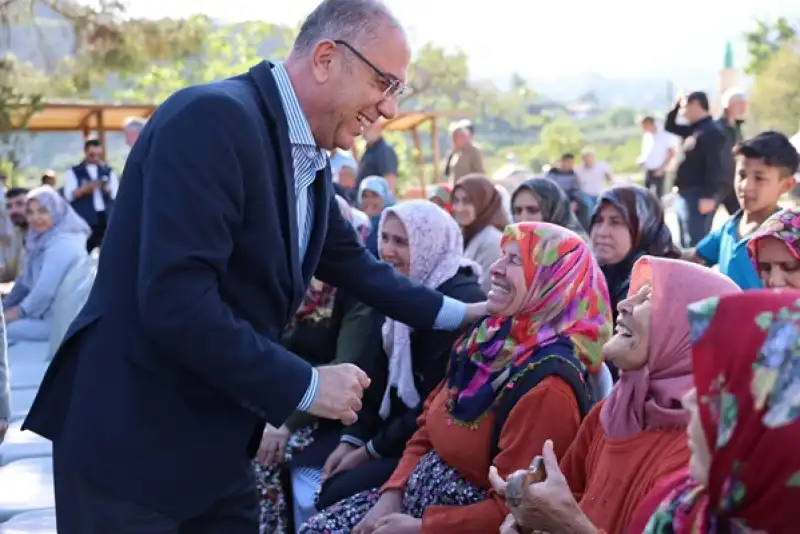 Yapar Mahalle Ziyaretlerine Devam Ediyor