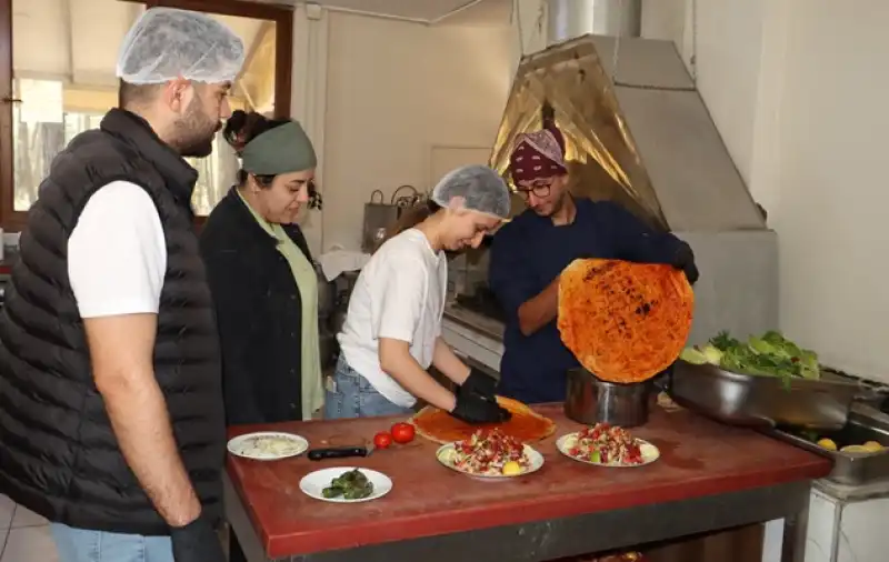 Yayladağı’nda Gastronomi Atılımı:” Gençlere İş, İlçeye Tat”