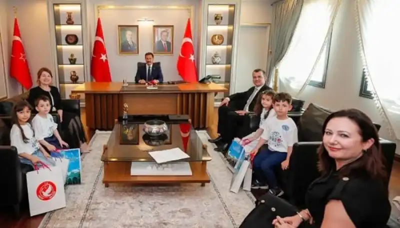 Şampiyon Ecemsu Anaokulundan Vali Masatlı’ya Ziyaret