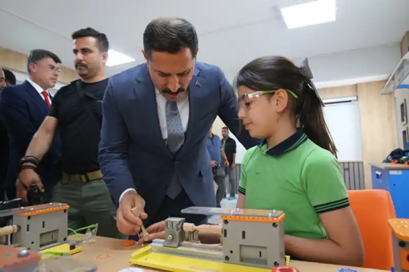 Hatay Valisi Mustafa Masatlı, M2 STEAM Merkezi'nin Açılışını Gerçekleştirdi