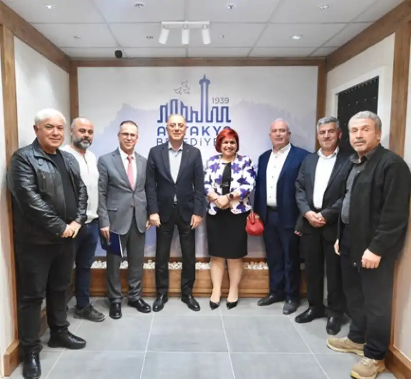 Tülay Ve Mehmet Kılıçlar'dan Küçük Dalyan'a çok Amaçlı Salon