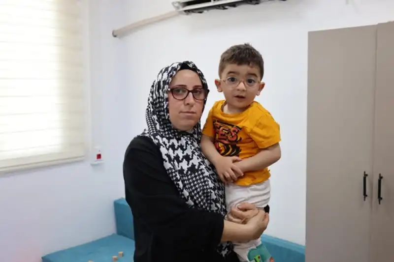 Eren Bebek, Ayağa Kalktı