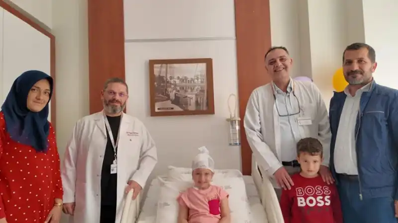 5 Yaşındaki Çocuk Beyin Tümörü Ameliyatıyla Sağlığına Kavuştu