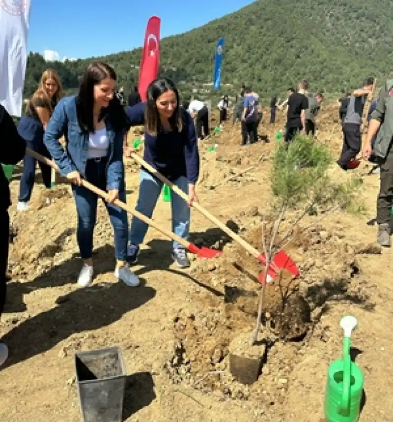 Yeşilpınar Mirioğlu Ç.P.A.L Öğrencilerinden Doğaya Can Veren Etkinlik