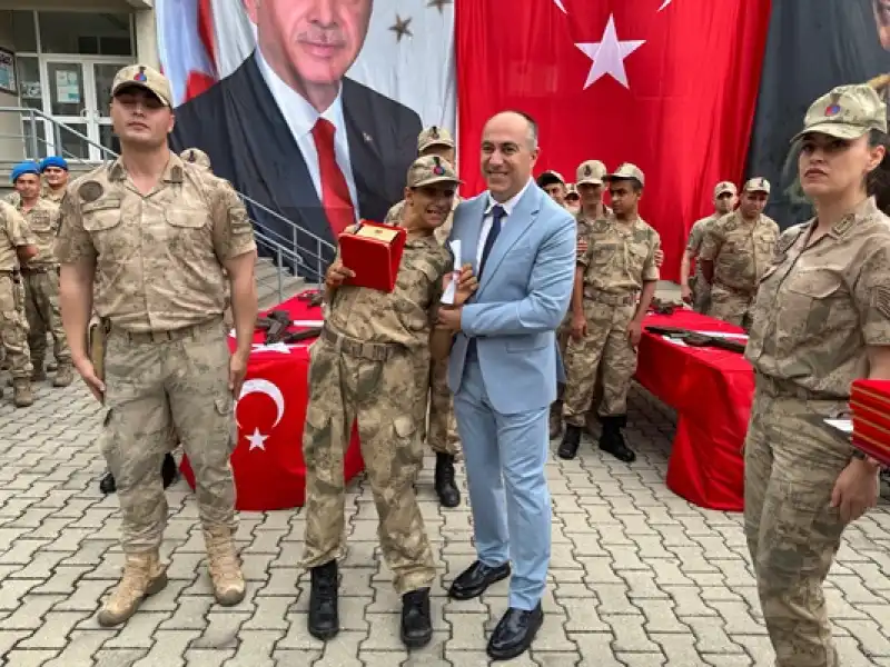 Hatay'da 14 Engelli Genç üniforma Giyip Bir Günlüğüne Asker Oldu