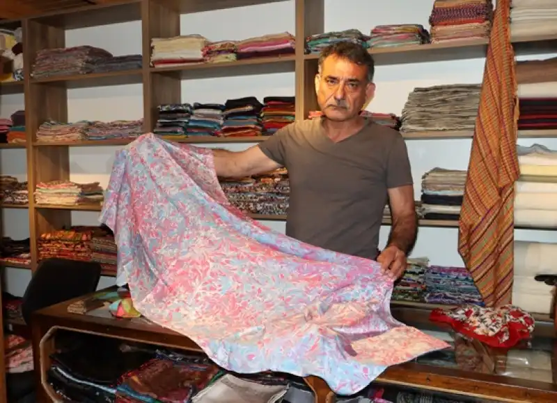 Yarım Asırlık Tezgahta İpeğin Zarafeti Hayat Buluyor