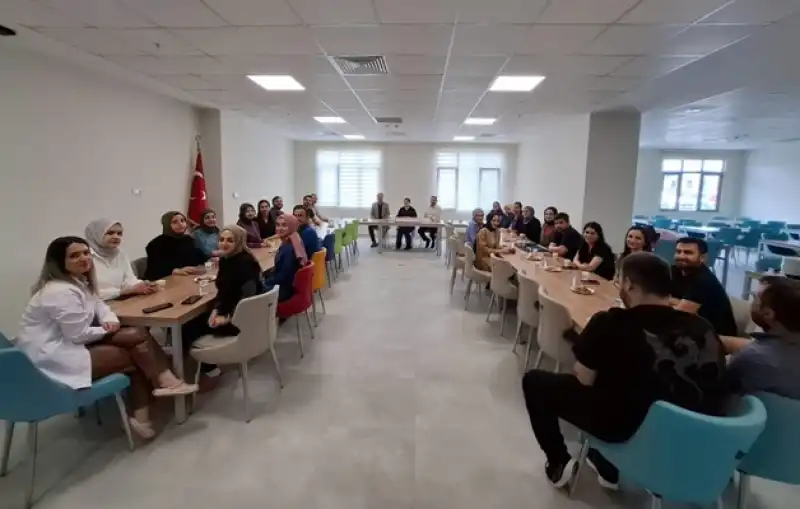 Altınözü Devlet Hastanesi’nde Hemşireler Günü Coşkuyla Kutlandı