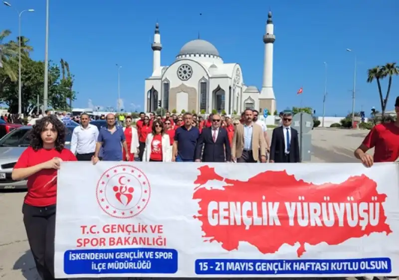İskenderun’da 'gençlik Yürüyüşü' Coşkusu