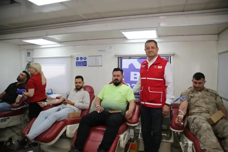 Defne'de Kan Bağışı Etkinliği Düzenlendi 