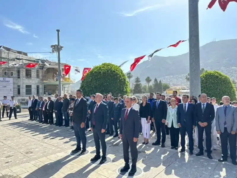 19 Mayıs Atatürk’ü Anma, Gençlik Ve Spor Bayramı Törenlerle Kutlanıyor 2