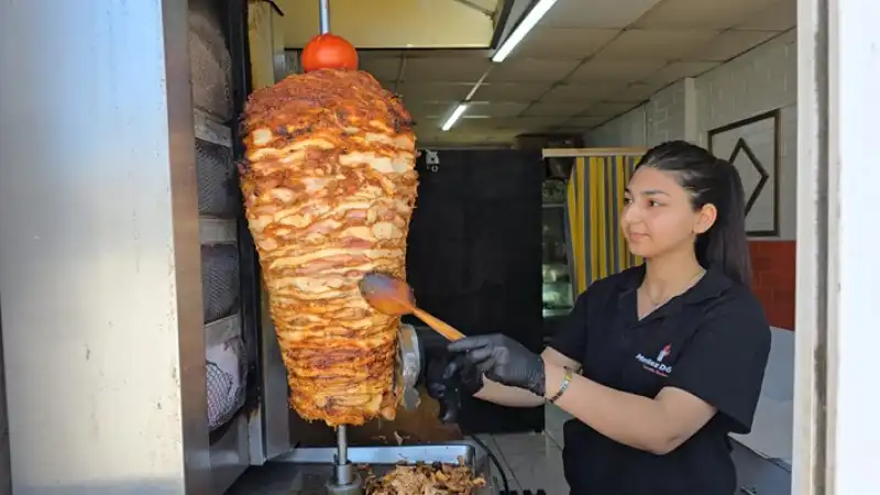 Üniversite Hayalinden Döner Tezgâhına: Zişan Genç Kadınlara İlham Veriyor