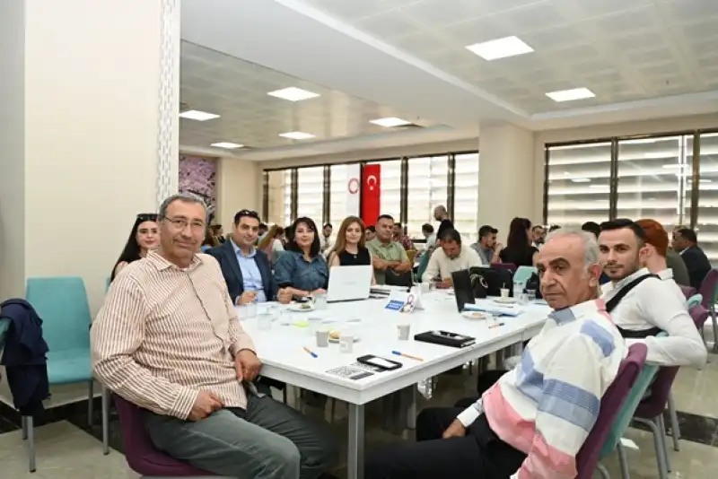 HMKÜ'de Eğitim Ve Sektör El Ele: 'Nitelikli Ve Aranan Eleman' Hedefi