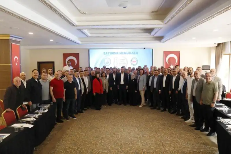 Bayındır Memur-Sen Hatay Şubesi Ankara Çıkartması