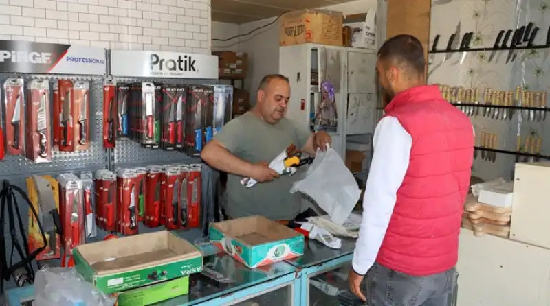 Kurban Bayramı Öncesi Bıçakçılarda Yoğunluk 