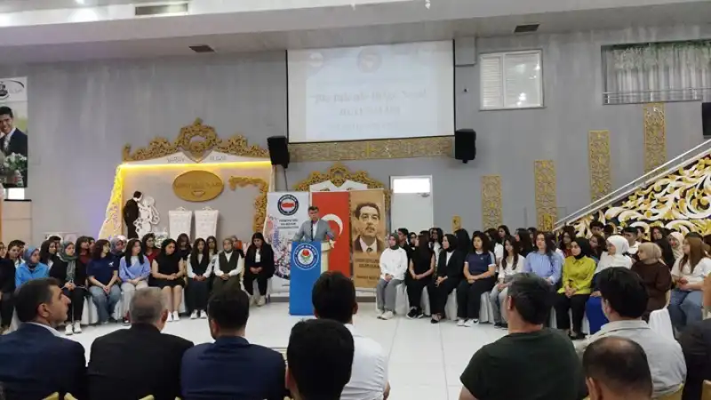 Hatay’da Genç Yazarlar Ödüllendirildi