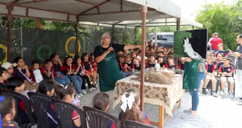 Minik Öğrencilerden Defne Koza Evi’ne Anlamlı Ziyaret