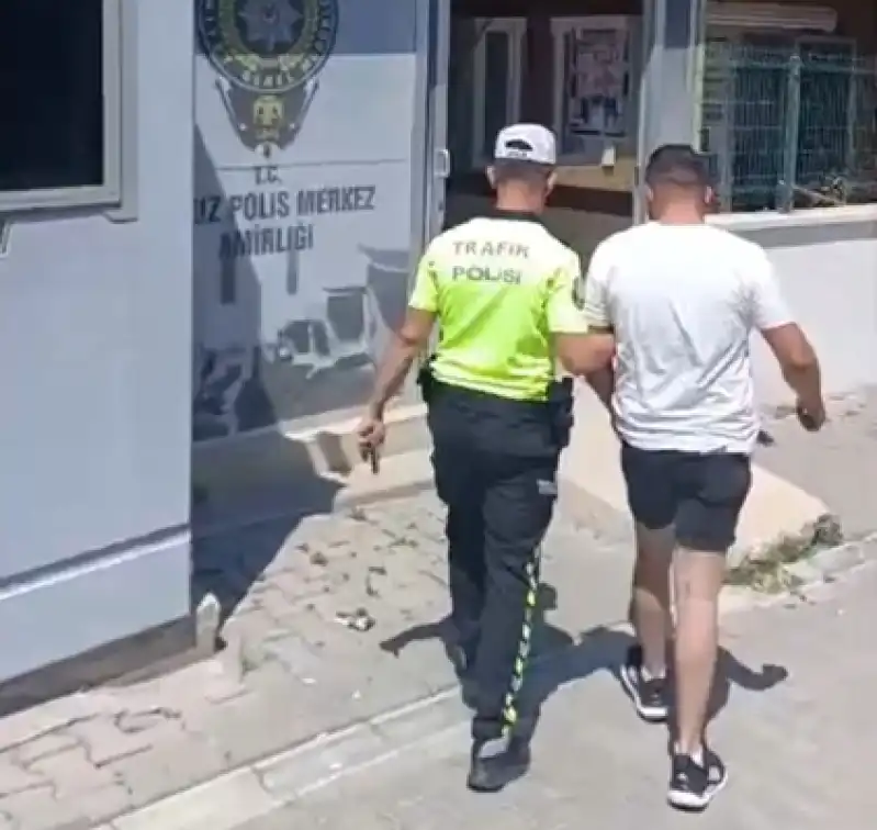 Trafiği Tehlikeye Düşüren Motosikletliye 40 Bin TL Ceza!