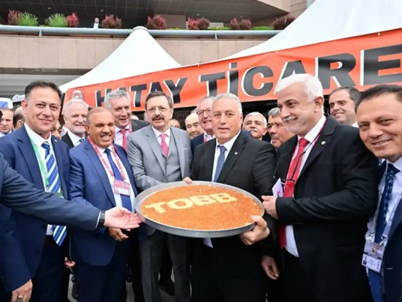TOBB Genel Kurulu'nda Antakya Künefesi Şovu