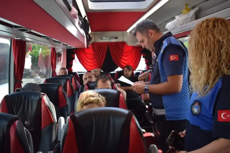 Hatay'da Trafik Ekipleri Otogarda Denetim Yaptı 