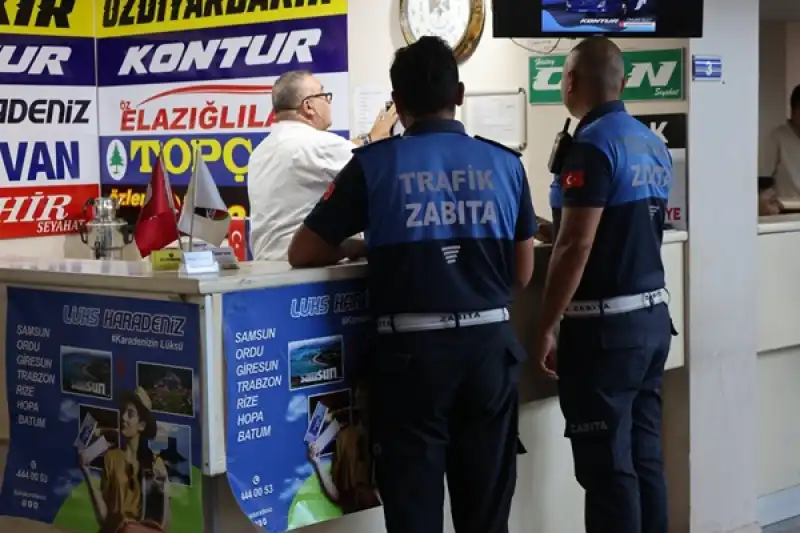 Hatay'da Trafik Ekipleri Otogarda Denetim Yaptı 