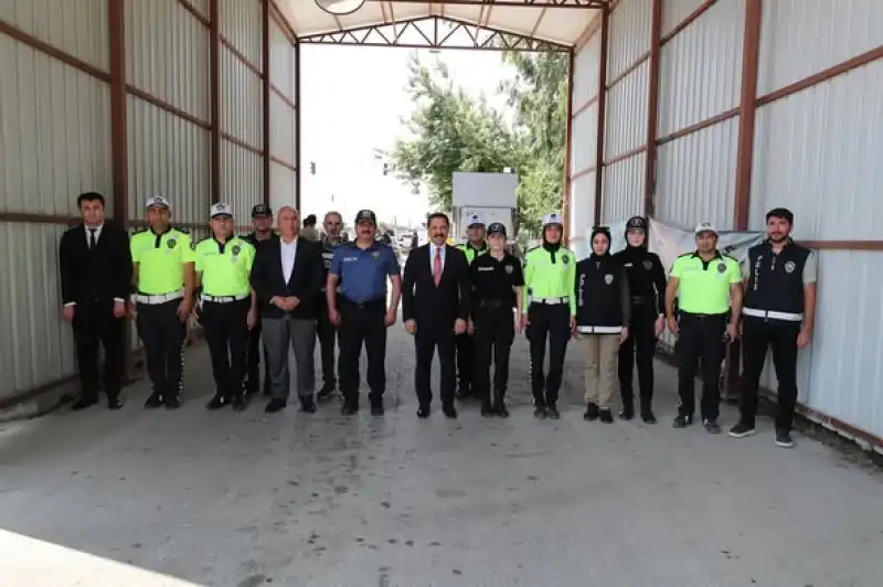 Vali Mustafa Masatlı Trafik Yol Kontrol Noktasında Incelemelerde Bulundu
