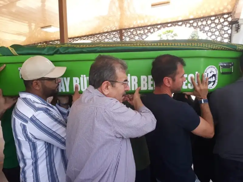 Zahide İffet Ovalı Hayatını Kaybetti