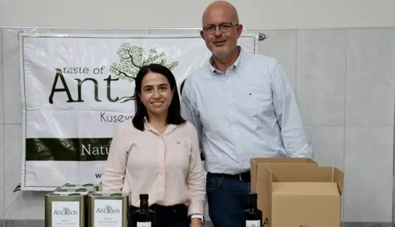 Kadın Mühendis Eşinin Memleketinde Devlet Desteğiyle Fabrika Kurdu