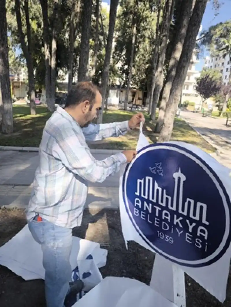 Park Ve Yeşil Alanları Güzelleştirme çalışmaları Devam Ediyor