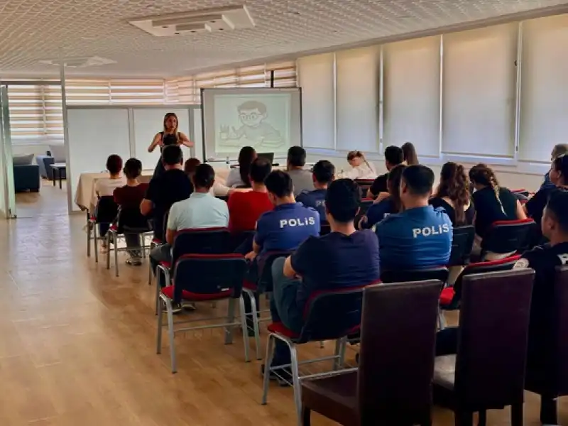 Hatay'da Emniyet Personeline Seminer Verildi 