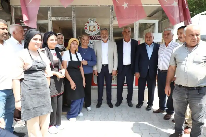 Başkan Öntürk Kumlu ’da Esnafı Dinledi