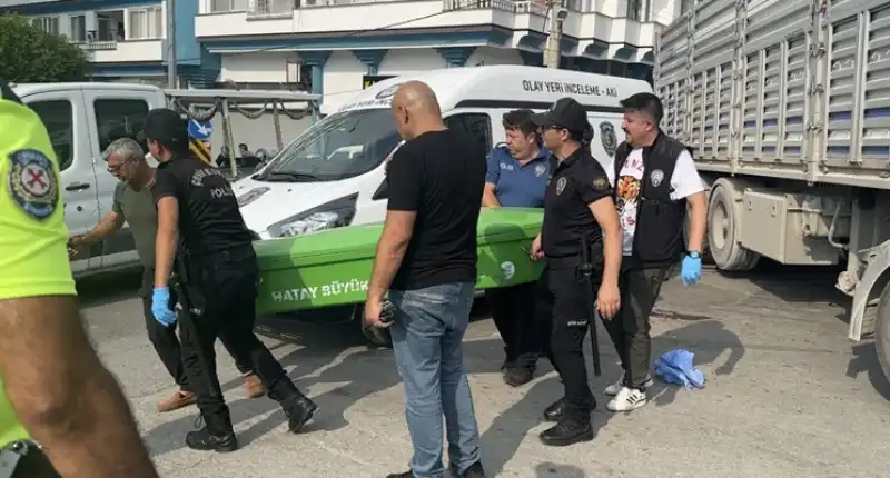 Hatay'da Kamyonun çarptığı Yaya Hayatını Kaybetti