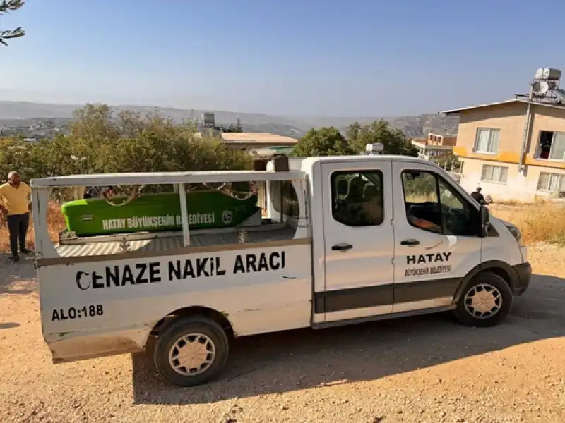 Hatay'da Bir Kişi Tartıştığı Kızını öldürdü, Eşini Yaraladı