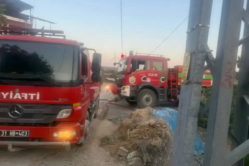 Belen Şenbük Mevkiinde Orman Yangını Kontrol Altına Alındı