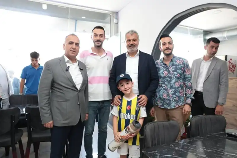 Başkan Öntürk, Altınözü Esnafını Ziyaret Etti