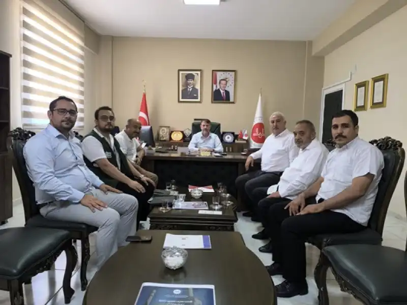 Yeşilay Hatay Şubesinden İl Müftüsü Mevlüt Topçu'ya Ziyaret