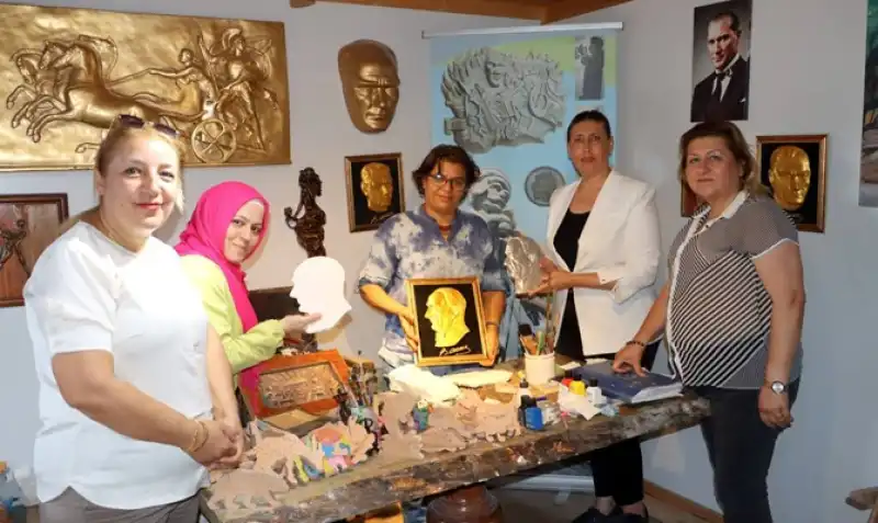 MHP Kaçep’ten Kültür Sanat Çarşısı’na Ziyaret