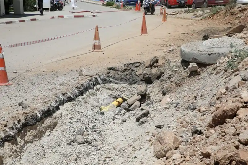Hatay İskenderun'da Yol çalışmasında Doğal Gaz Borusu Delindi