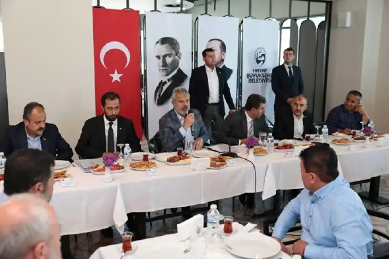 Başkan Öntürk Yayladağlı Muhtarlarla Buluştu