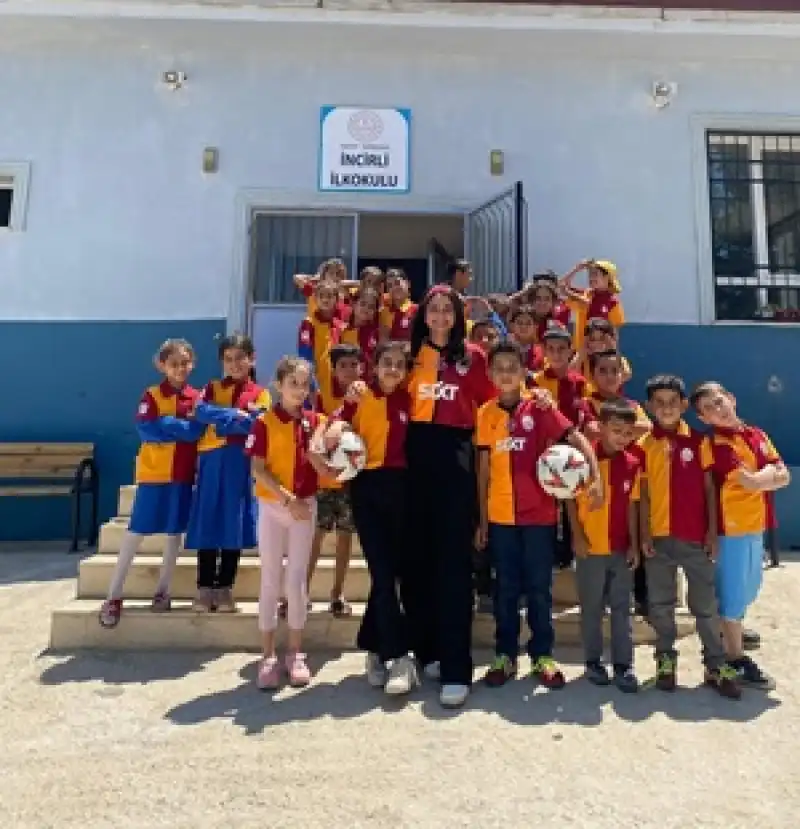 Yunus, Hatay’a Şampiyonluk Formalarını Gönderdi