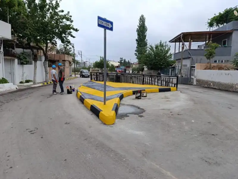 Yıldırımtepe Köprüsüne İskenderun Belediyesi Dokundu