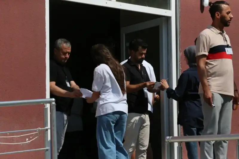 Hatay Da YKS'nin Ikinci Oturumu AYT Yapıldı