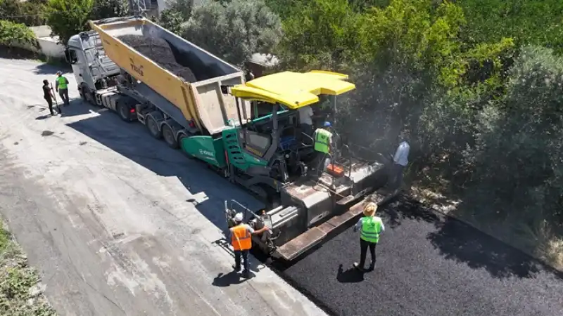 HBB, Dörtyol’da Asfaltlama çalışmalarını Sürdürüyor