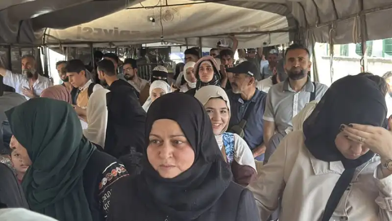 Okulların Kapanmasıyla Türkiye'deki Suriyelilerin ülkelerine Dönüşleri Yoğunlaştı