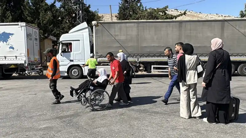 Okulların Kapanmasıyla Türkiye'deki Suriyelilerin ülkelerine Dönüşleri Yoğunlaştı