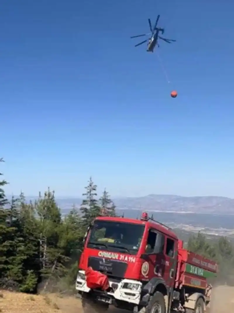 Hatay'ın Hassa İlçesinde Orman Yangını Kontrol Altına Alındı