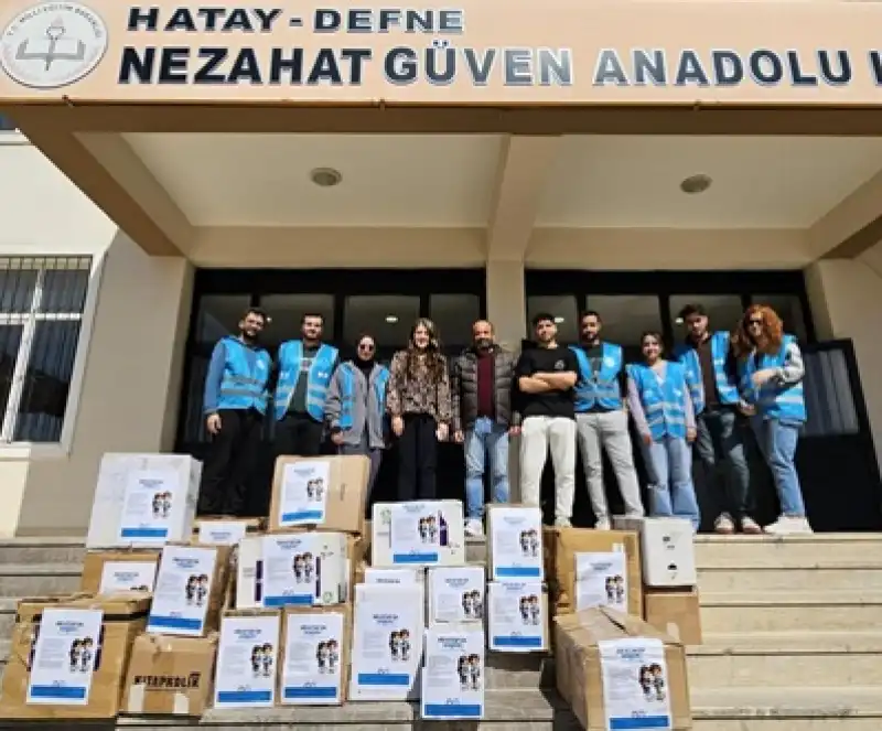 Kitaplarla Büyüyen Gelecek: HMKÜ'den Öğrencilere 15 Bin Kitap