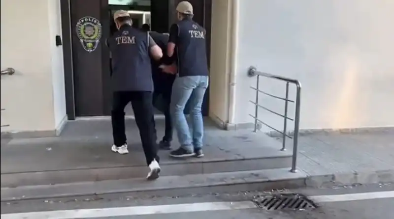 FETÖ Operasyonlarında 361 Şüpheli Yakalandı!