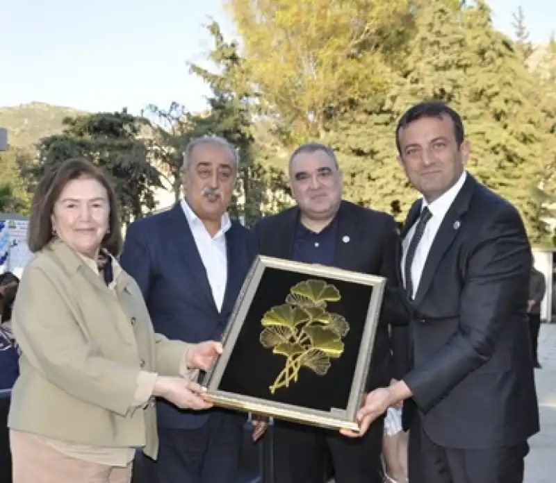SNŞAL’e Şahin Ailesinden Anlamlı Destek: Eğitimde Vefa Ve Dayanışma Örneği