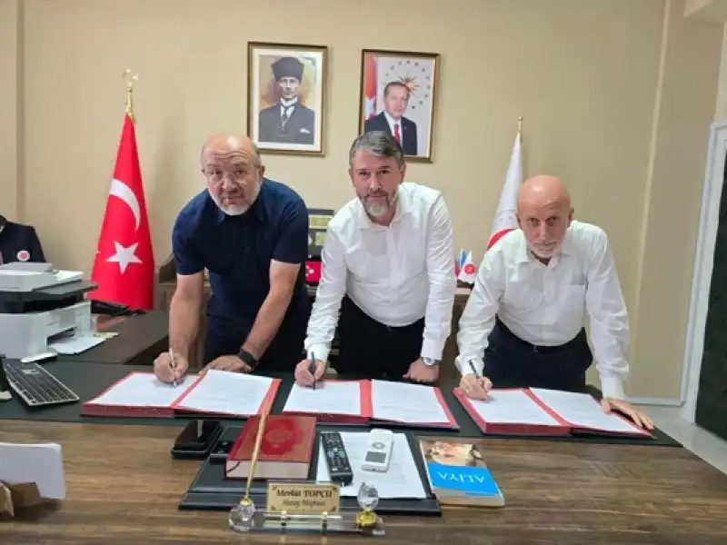 Kisecik'te Depremde Yıkılan Cami Yeniden Yapılıyor