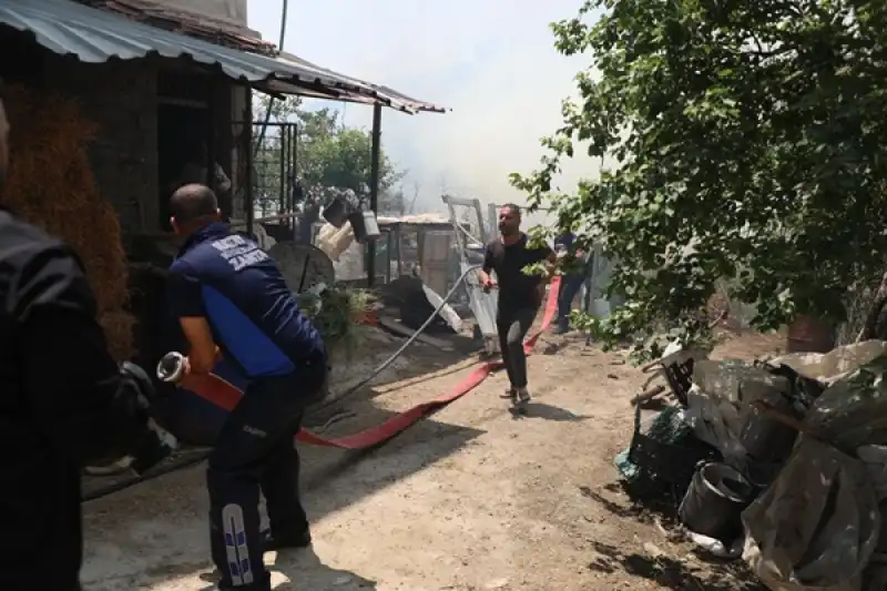 Tahliye İhtimaline Karşı Araçlar Hazır Bekliyor!